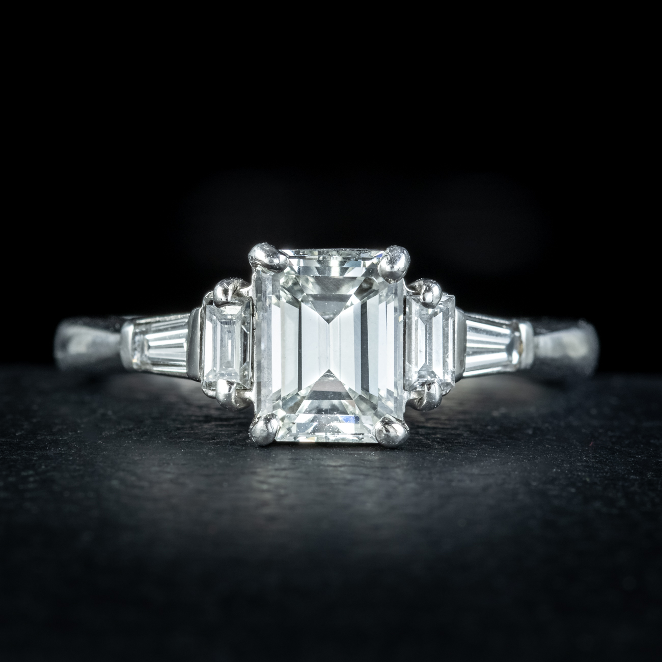 Art Deco Style Diamond Ring 1.47ct Of Diamond with Cert